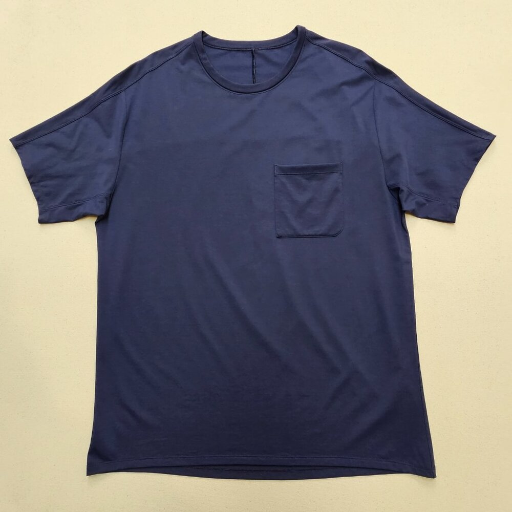 Lululemon Athletica Fundamental Pocket Tee XL - Picture 2 of 4
